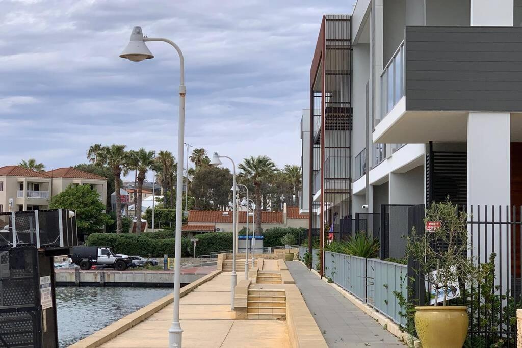Mariner'S Cove ~ Luxe Waterfront Apartment Mindarie Εξωτερικό φωτογραφία